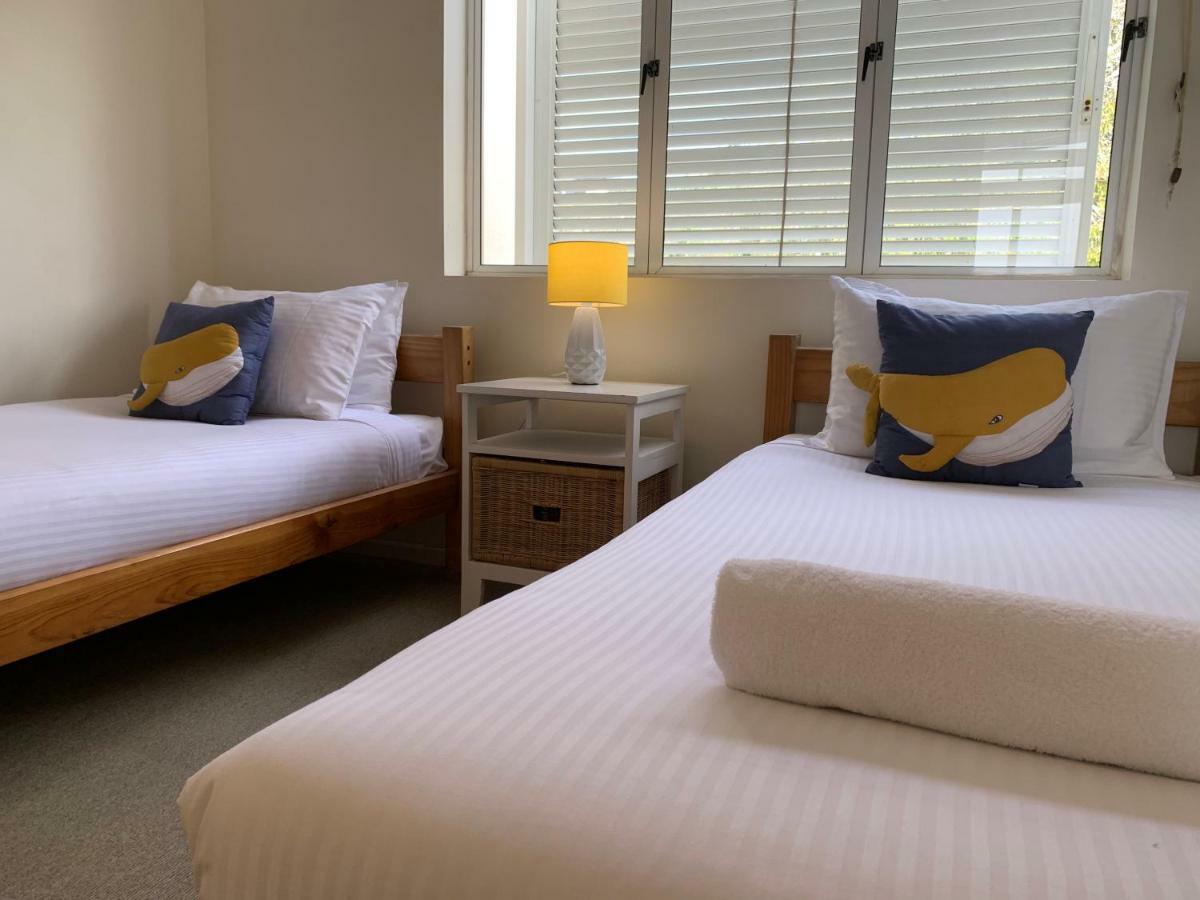 Aqua Promenade Beachfront Holiday Apartments Сънрайз Бийч Екстериор снимка