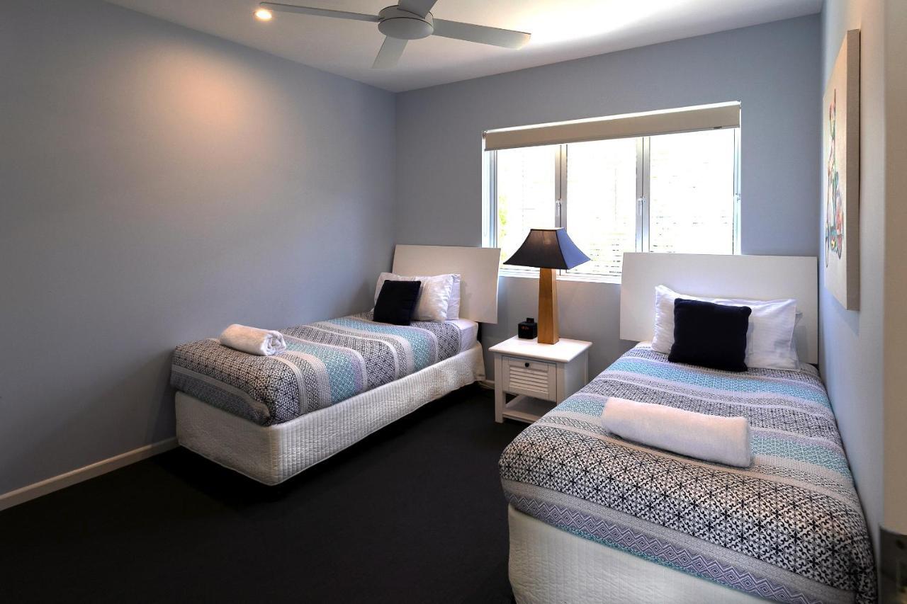 Aqua Promenade Beachfront Holiday Apartments Сънрайз Бийч Екстериор снимка