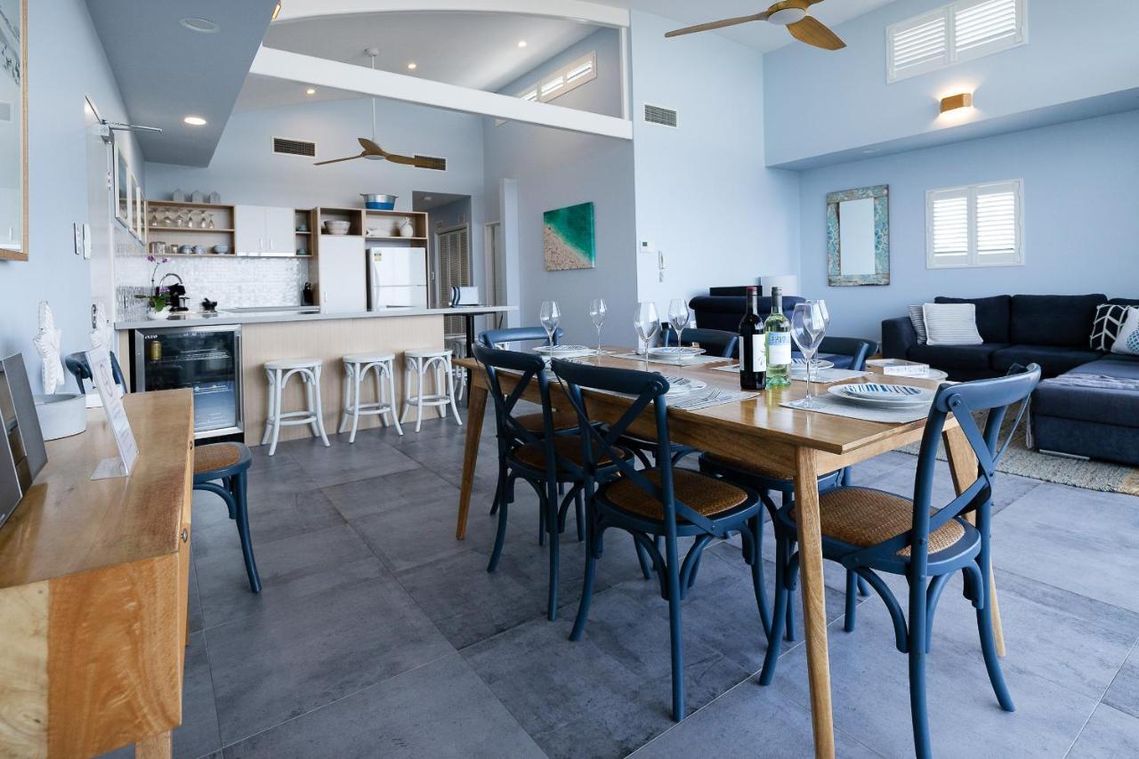 Aqua Promenade Beachfront Holiday Apartments Сънрайз Бийч Екстериор снимка
